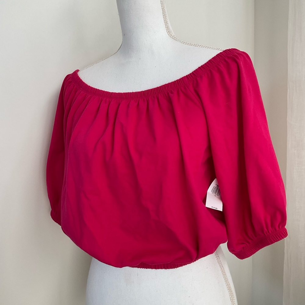 NWT Old Navy Off-Shoulder Fuchsia Blouse